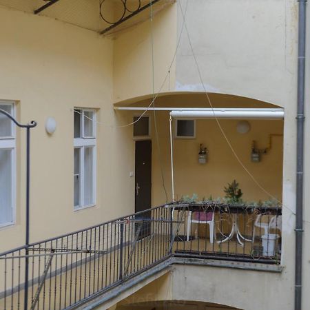 פראג Pinkova Apartments מראה חיצוני תמונה